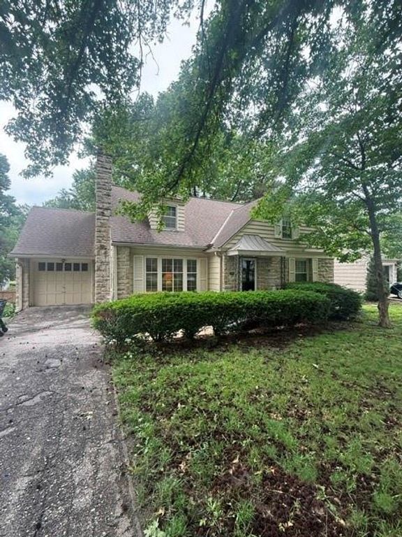 5325 Norwood Street, Fairway, KS 66205