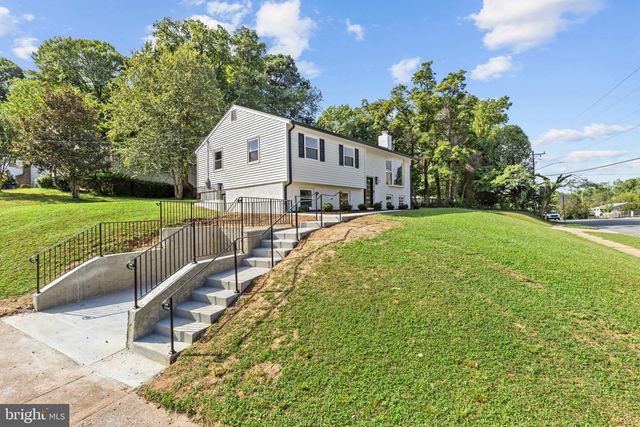 300 VALEVIEW CT NW, Vienna, VA 22180
