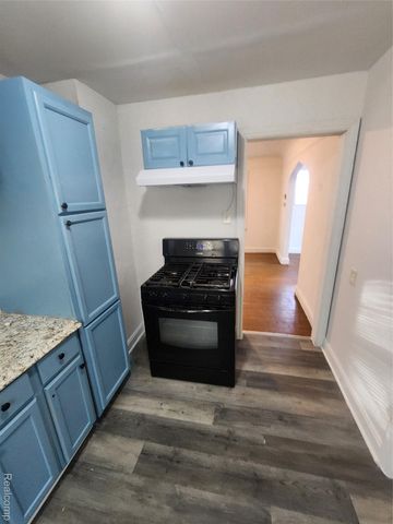 16723 Asbury Park, Detroit, MI 48235