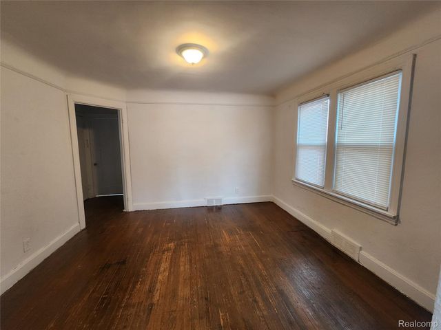 16723 Asbury Park, Detroit, MI 48235