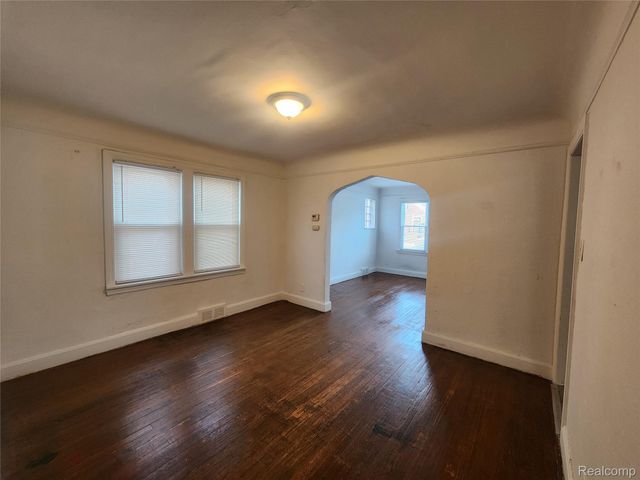 16723 Asbury Park, Detroit, MI 48235