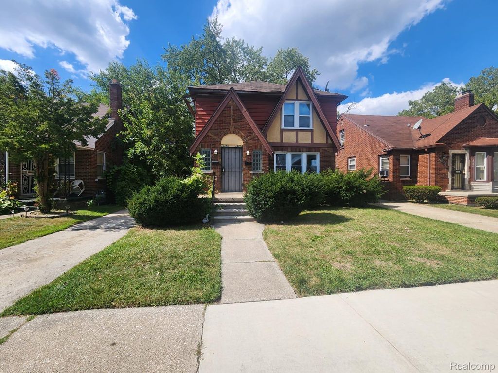 16723 Asbury Park, Detroit, MI 48235