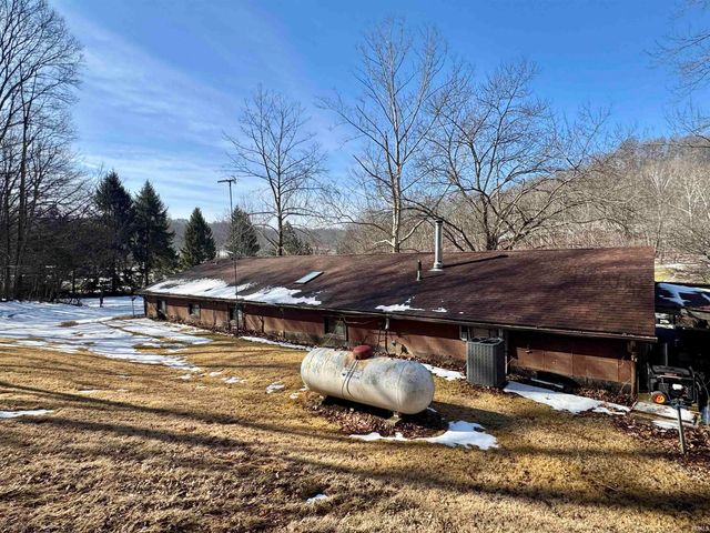 7862 Butler Bridge Road, Shoals, IN 47581