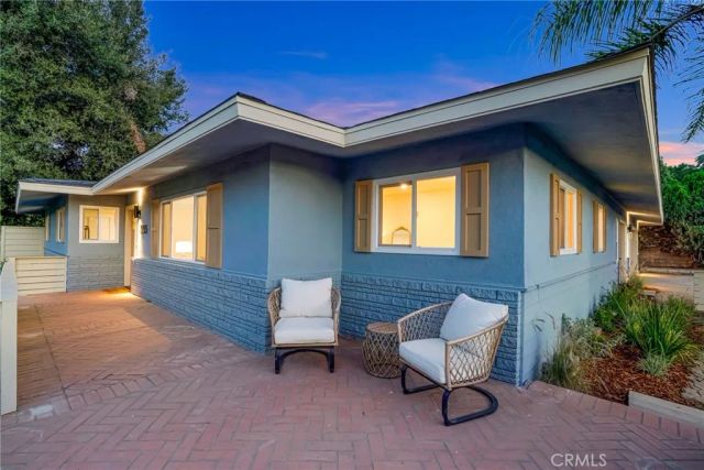 1235 Cedar, Redlands, CA 92373