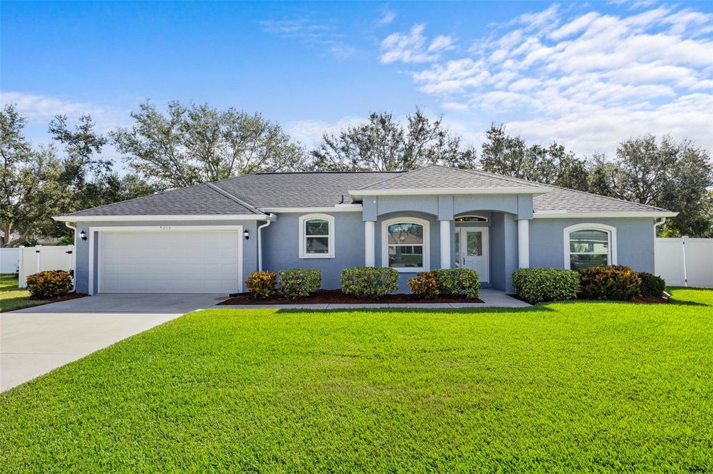 7019 8TH COURT E, Sarasota, FL 34243