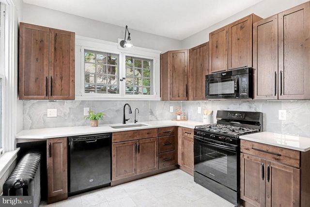 16 W LIBERTY ST, Lancaster, PA 17603