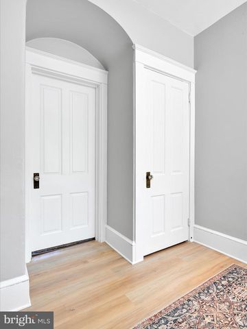 16 W LIBERTY ST, Lancaster, PA 17603