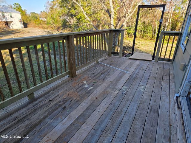 412 Roberts Street, Waveland, MS 39576