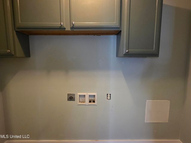 412 Roberts Street, Waveland, MS 39576