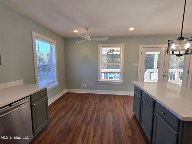 412 Roberts Street, Waveland, MS 39576