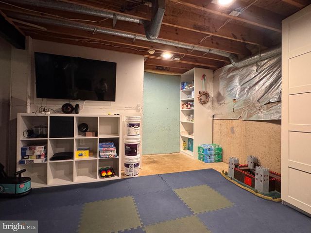 69 SPRING LAKE DR, Stafford, VA 22556