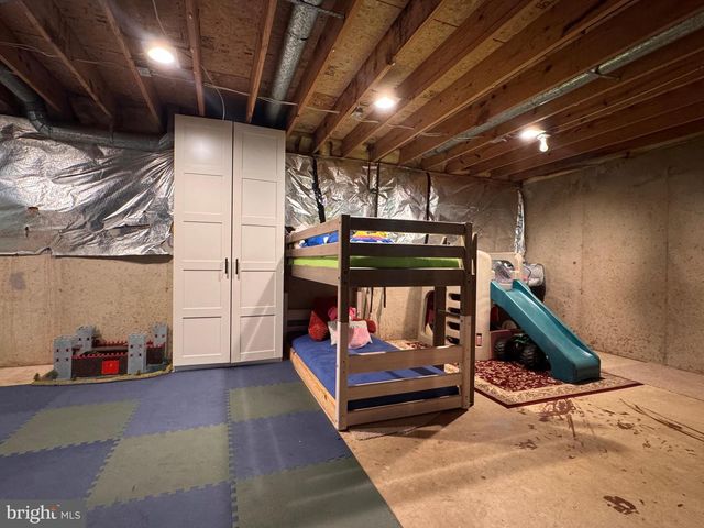 69 SPRING LAKE DR, Stafford, VA 22556