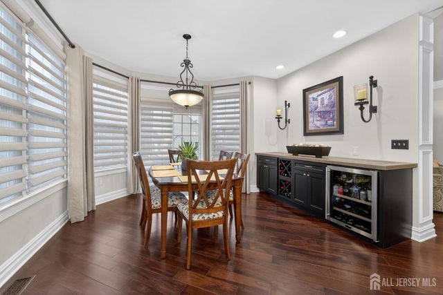 4 Mayflower Court, Franklin Twsp, NJ 08873
