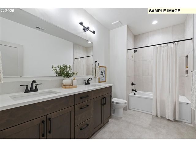 14097 S Kora Louise Ln, Mulino, OR 97042