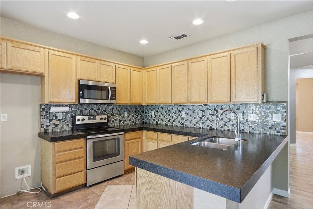 Image 17 of property listing at 2213 Lionudakis Court, Modesto, CA 95355