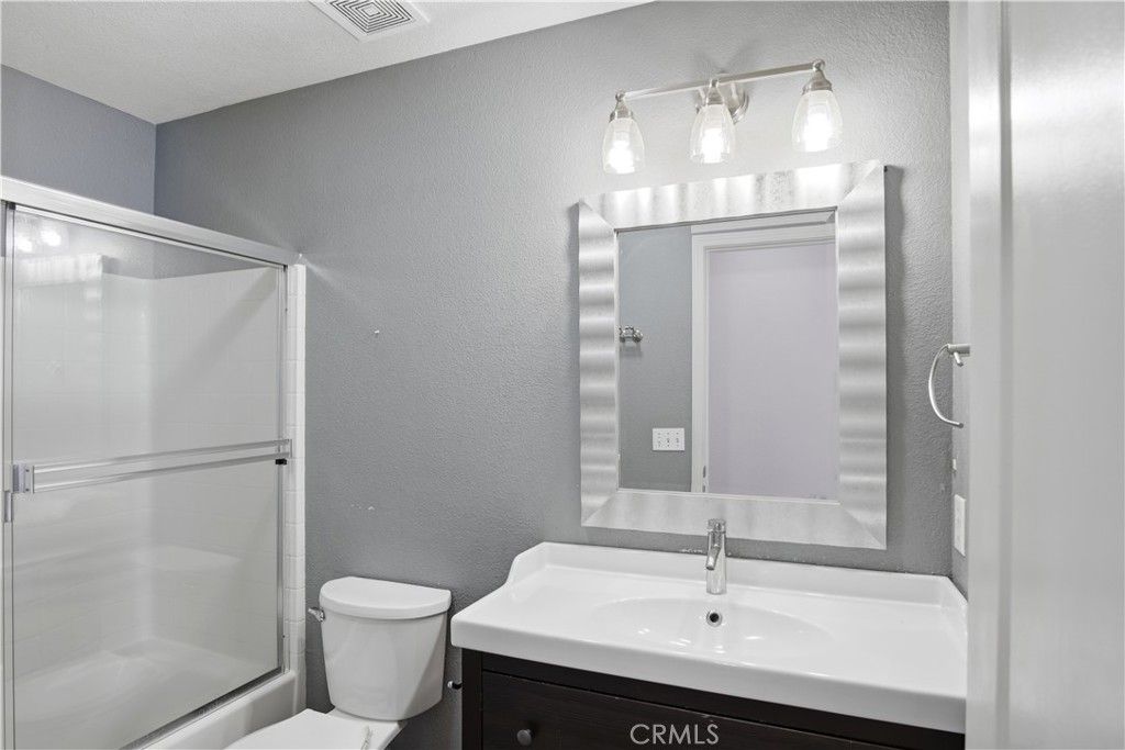 Image 22 of property listing at 2213 Lionudakis Court, Modesto, CA 95355