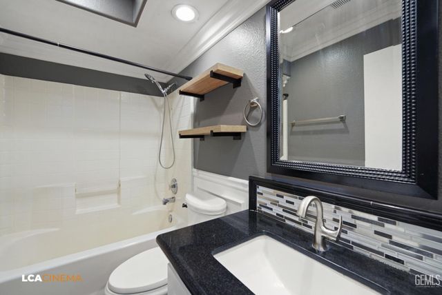 4602 Kaytlain Avenue, Bakersfield, CA 93313