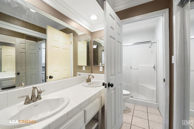 4602 Kaytlain Avenue, Bakersfield, CA 93313