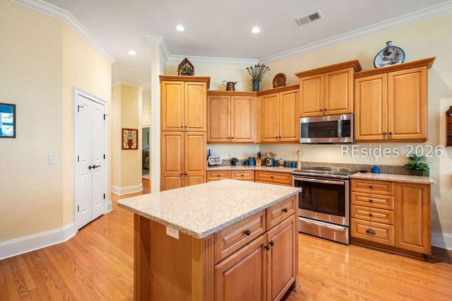 47 Sugar Mill Dr, Okatie, SC 29909