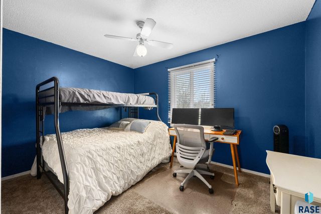 700 S Nicholas Ave Avenue, Brandon, SD 57005