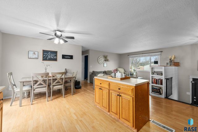 700 S Nicholas Ave Avenue, Brandon, SD 57005