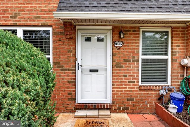 1045 HARBOUR DR, Palmyra, NJ 08065