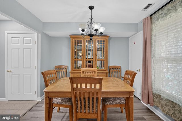 1045 HARBOUR DR, Palmyra, NJ 08065