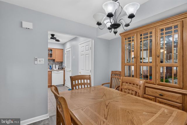 1045 HARBOUR DR, Palmyra, NJ 08065