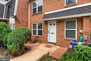 1045 HARBOUR DR, Palmyra, NJ 08065