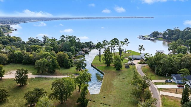 378 Norfolk, Livingston, TX 77351