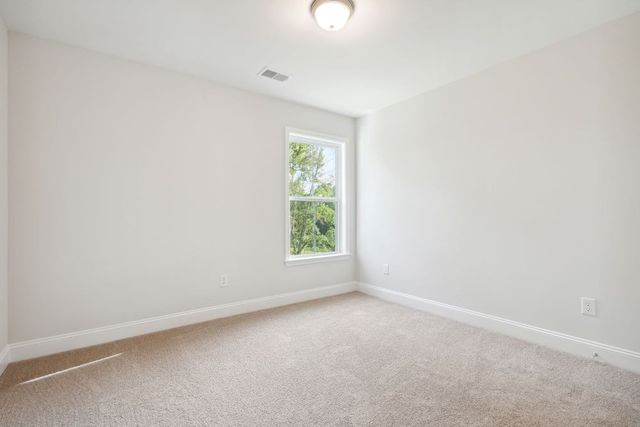 1438 Charles Dr, Chapel Hill, TN 37034