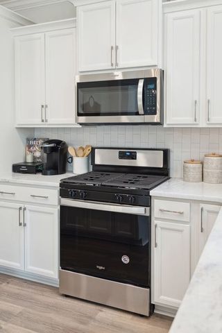 1438 Charles Dr, Chapel Hill, TN 37034