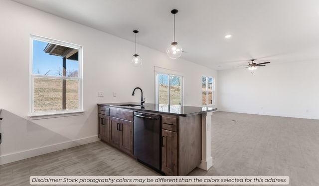 200 Spicewood Trail, Centerton, AR 72719