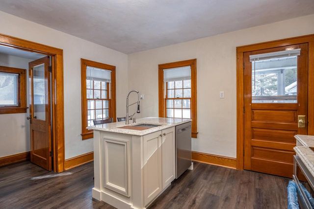 137 W FOSTER STREET, Appleton, WI 54915