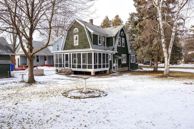 137 W FOSTER STREET, Appleton, WI 54915