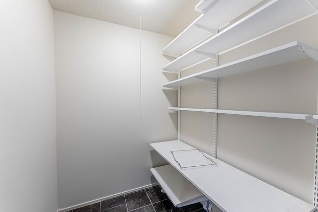 6700 S South Shore Drive 25K, Chicago, IL 60649