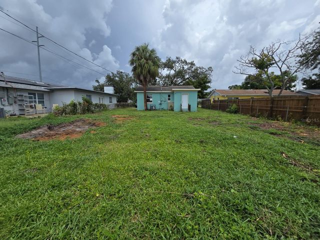 1511 27TH STREET S, St Petersburg, FL 33712