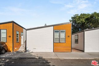8250 Lankershim Boulevard 185, North Hollywood, CA 91605