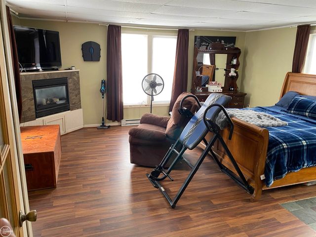 835 Vanderburgh Place, Port Huron, MI 48060