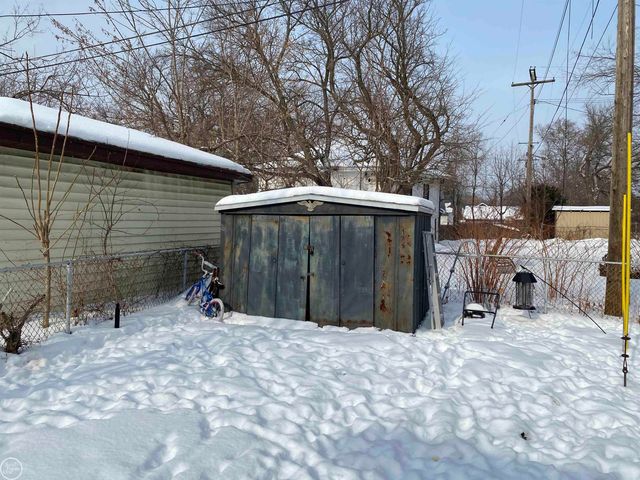 835 Vanderburgh Place, Port Huron, MI 48060