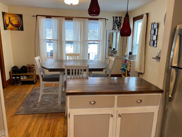 835 Vanderburgh Place, Port Huron, MI 48060