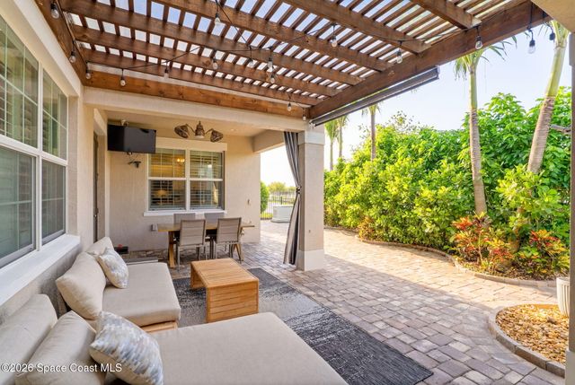 7196 Pena Lane, Melbourne, FL 32940