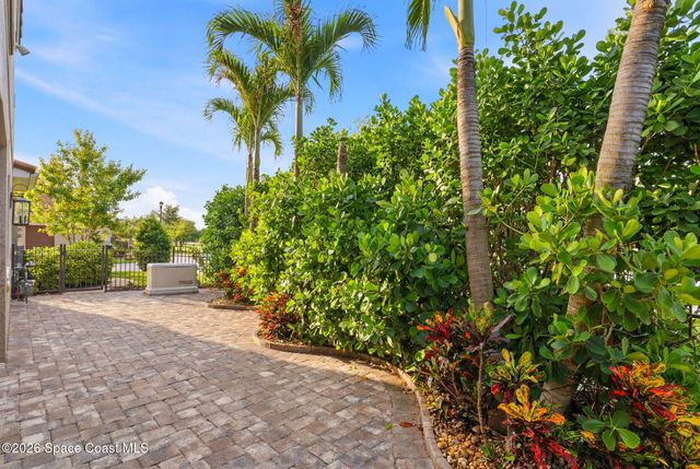 7196 Pena Lane, Melbourne, FL 32940
