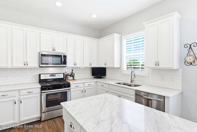 7196 Pena Lane, Melbourne, FL 32940