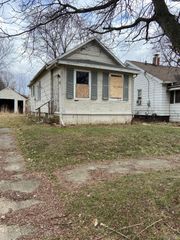 915 Stocker Avenue, Flint, MI 48503