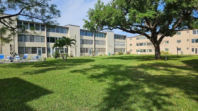 4600 98TH WAY N 210, St Petersburg, FL 33708