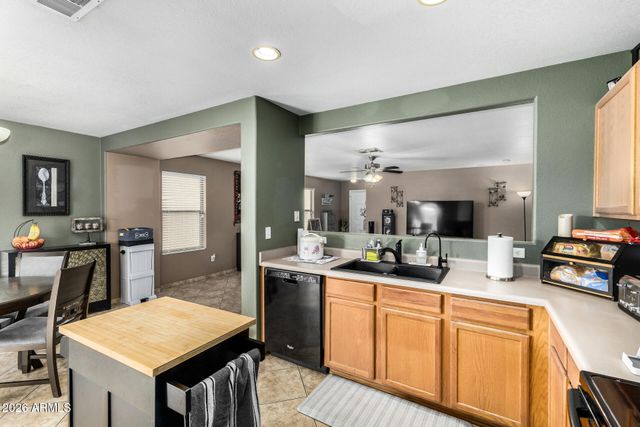 8419 E MILAGRO Circle, Mesa, AZ 85209