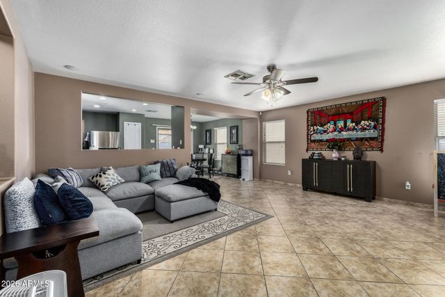 8419 E MILAGRO Circle, Mesa, AZ 85209