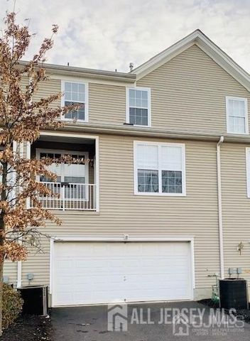 13 Roosevelt Avenue, Carteret, NJ 07008