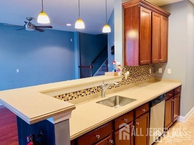 13 Roosevelt Avenue, Carteret, NJ 07008